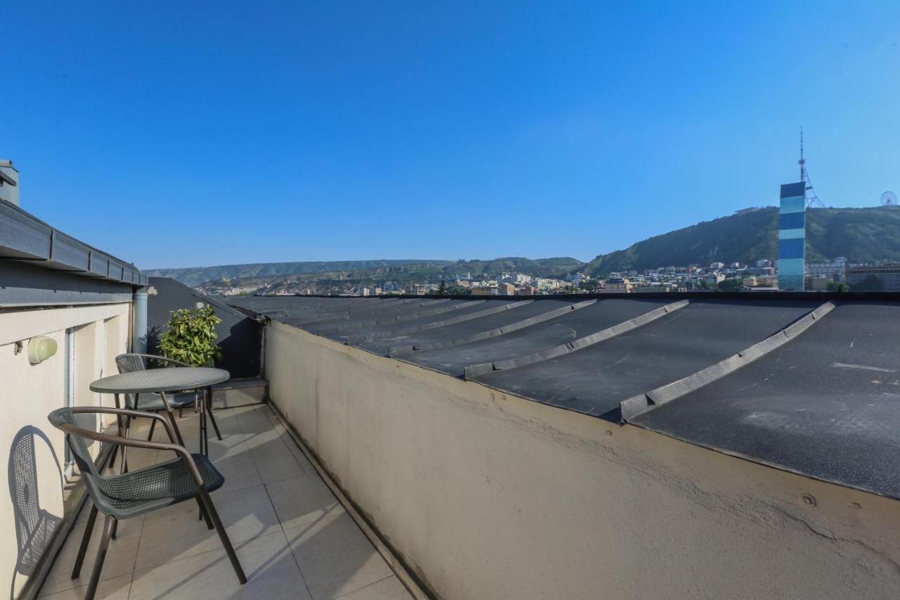 Dogona Apartment Tiflis Dış mekan fotoğraf